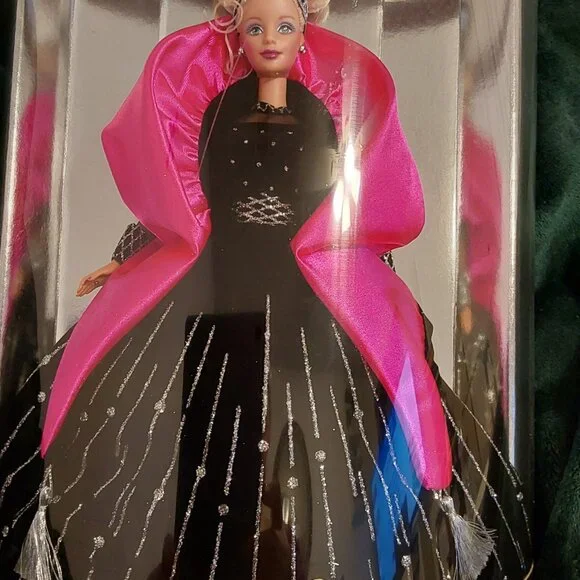 1998 HAPPY HOLIDAYS BARBIE , NRFBOX GORGEOUS & RARE - Picture 5 of 16